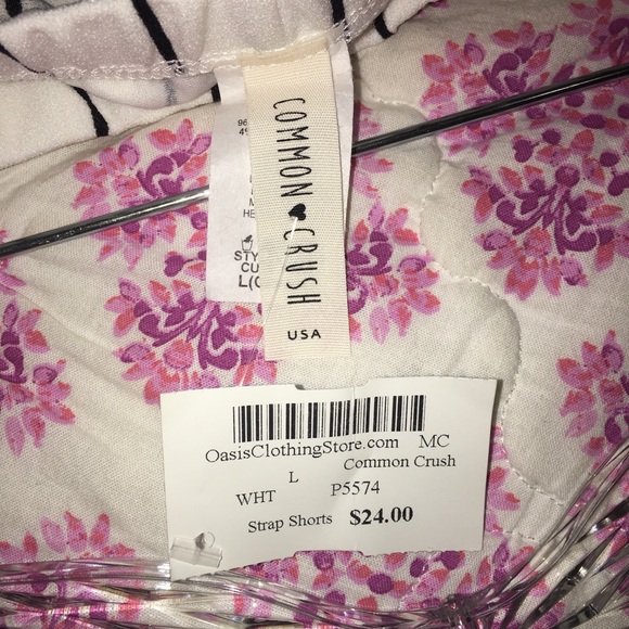 Striped shorts! - Picture 3 of 4